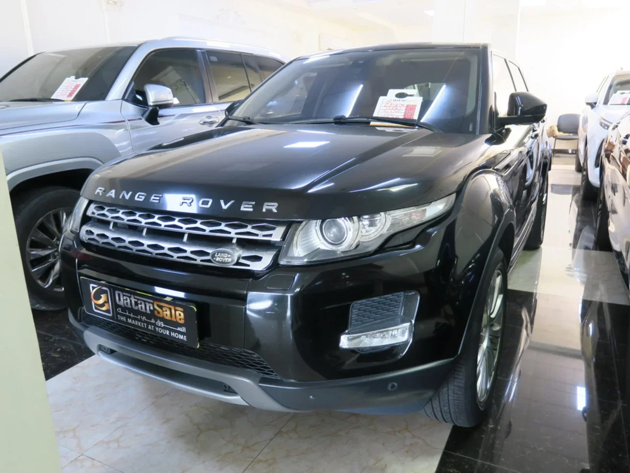 Land Rover  Evoque  2015  Automatic  78,000 Km  4 Cylinder  Four Wheel Drive (4WD)  SUV  Black