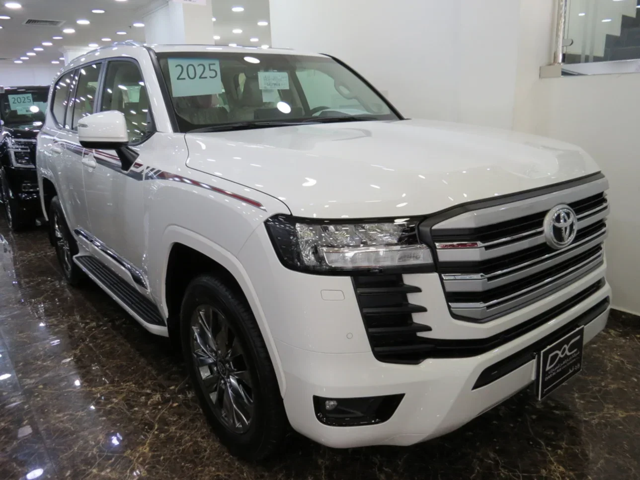 Toyota  Land Cruiser  GXR Twin Turbo  2025  Automatic  0 Km  6 Cylinder  Four Wheel Drive (4WD)  SUV  White  With Warranty