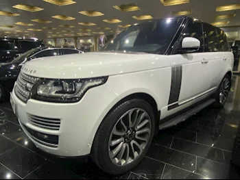  Land Rover  Range Rover  Vogue  Autobiography  2015  Automatic  175,000 Km  8 Cylinder  Four Wheel Drive (4WD)  SUV  White  With Warranty