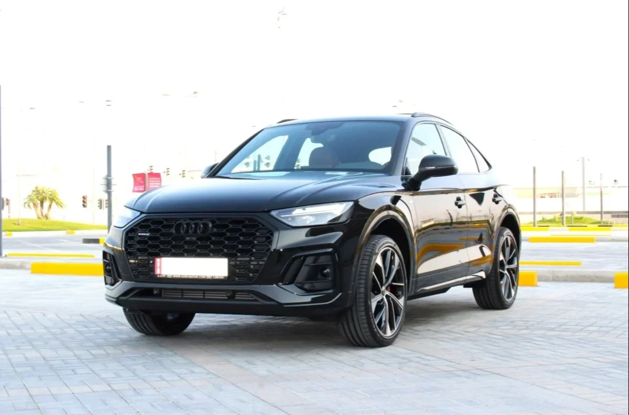 Audi  Q5  4 Cylinder  SUV 4x4  Black  2025