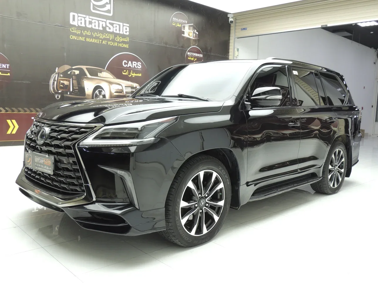 Lexus  LX  570 S  2019  Automatic  186,000 Km  8 Cylinder  Four Wheel Drive (4WD)  SUV  Black