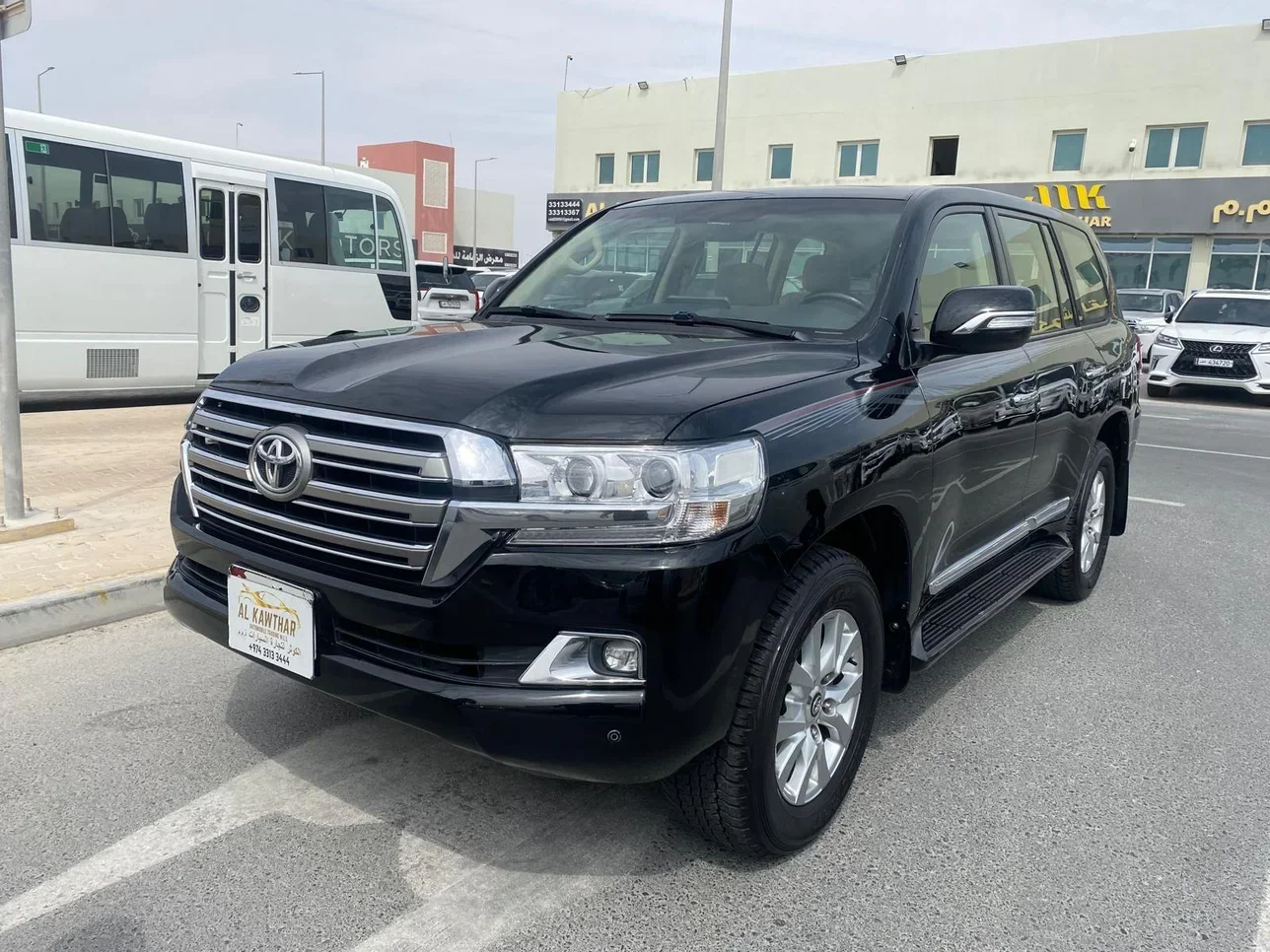 Toyota  Land Cruiser  GXR  2019  Automatic  119,000 Km  8 Cylinder  Four Wheel Drive (4WD)  SUV  Black