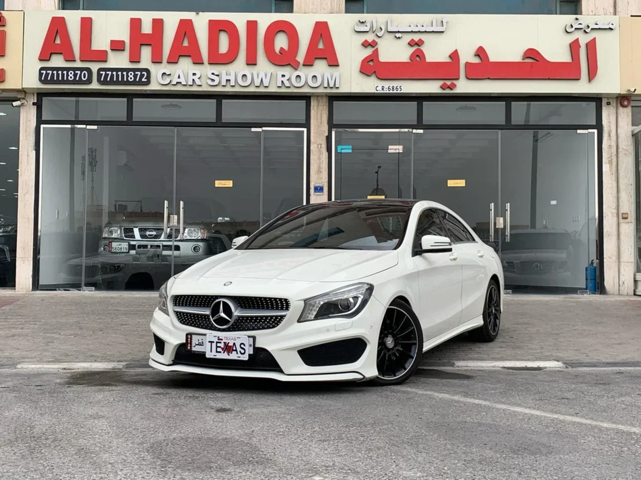 Mercedes-Benz  CLA  250  2015  Automatic  70,000 Km  4 Cylinder  Rear Wheel Drive (RWD)  Sedan  White