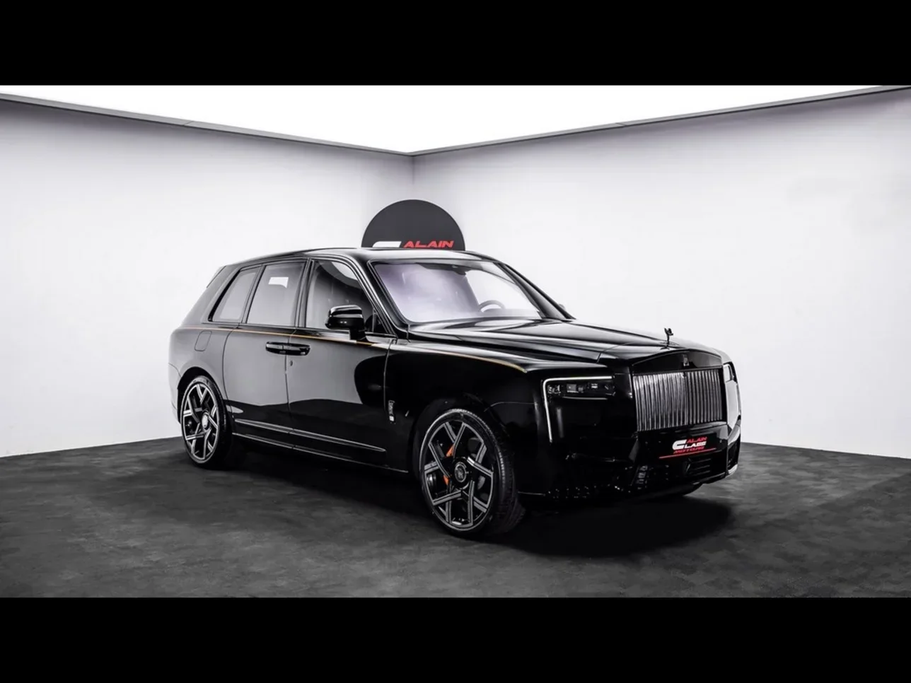 Rolls-Royce  Cullinan  Black Badge  2025  Automatic  0 Km  12 Cylinder  All Wheel Drive (AWD)  SUV  Black