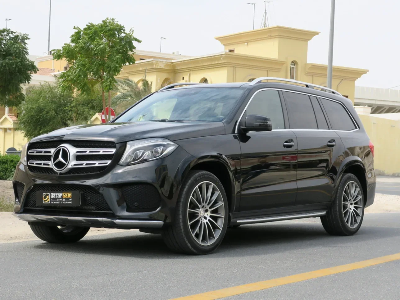 Mercedes-Benz  GLS  500  2016  Automatic  65,000 Km  8 Cylinder  Four Wheel Drive (4WD)  SUV  Black