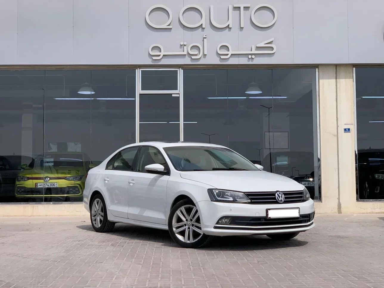 Volkswagen  Jetta  2016  Automatic  144,000 Km  4 Cylinder  Front Wheel Drive (FWD)  Sedan  White