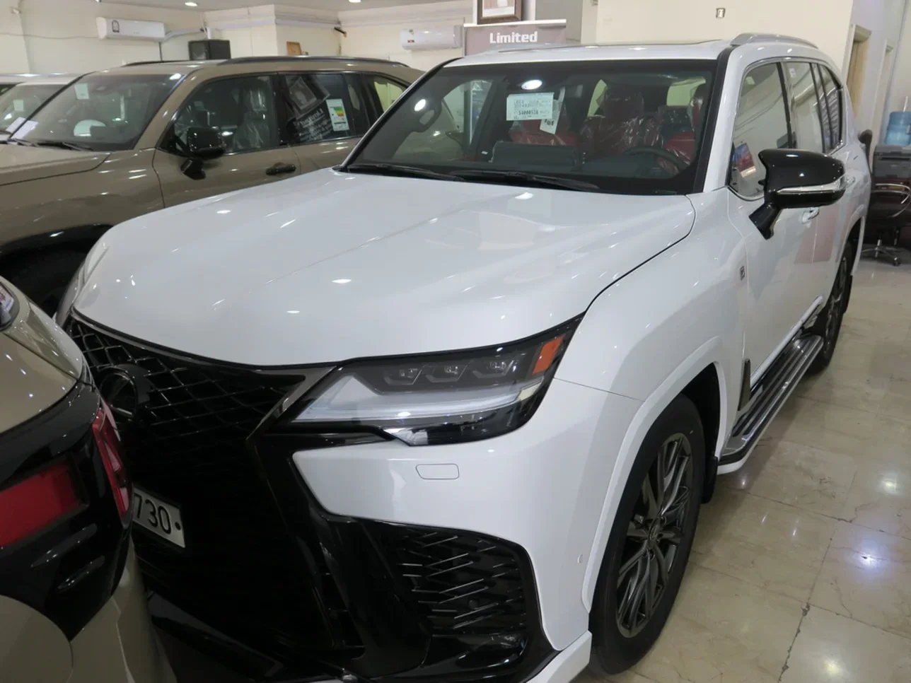 Lexus  LX  700 h  2025  Automatic  0 Km  6 Cylinder  Four Wheel Drive (4WD)  SUV  White  With Warranty