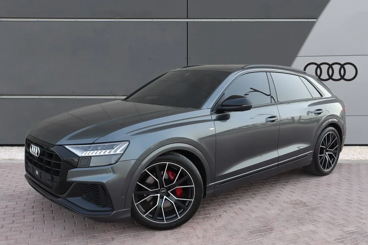 Audi  Q8  S-Line  2022  Automatic  21,000 Km  6 Cylinder  All Wheel Drive (AWD)  SUV  Gray  With Warranty