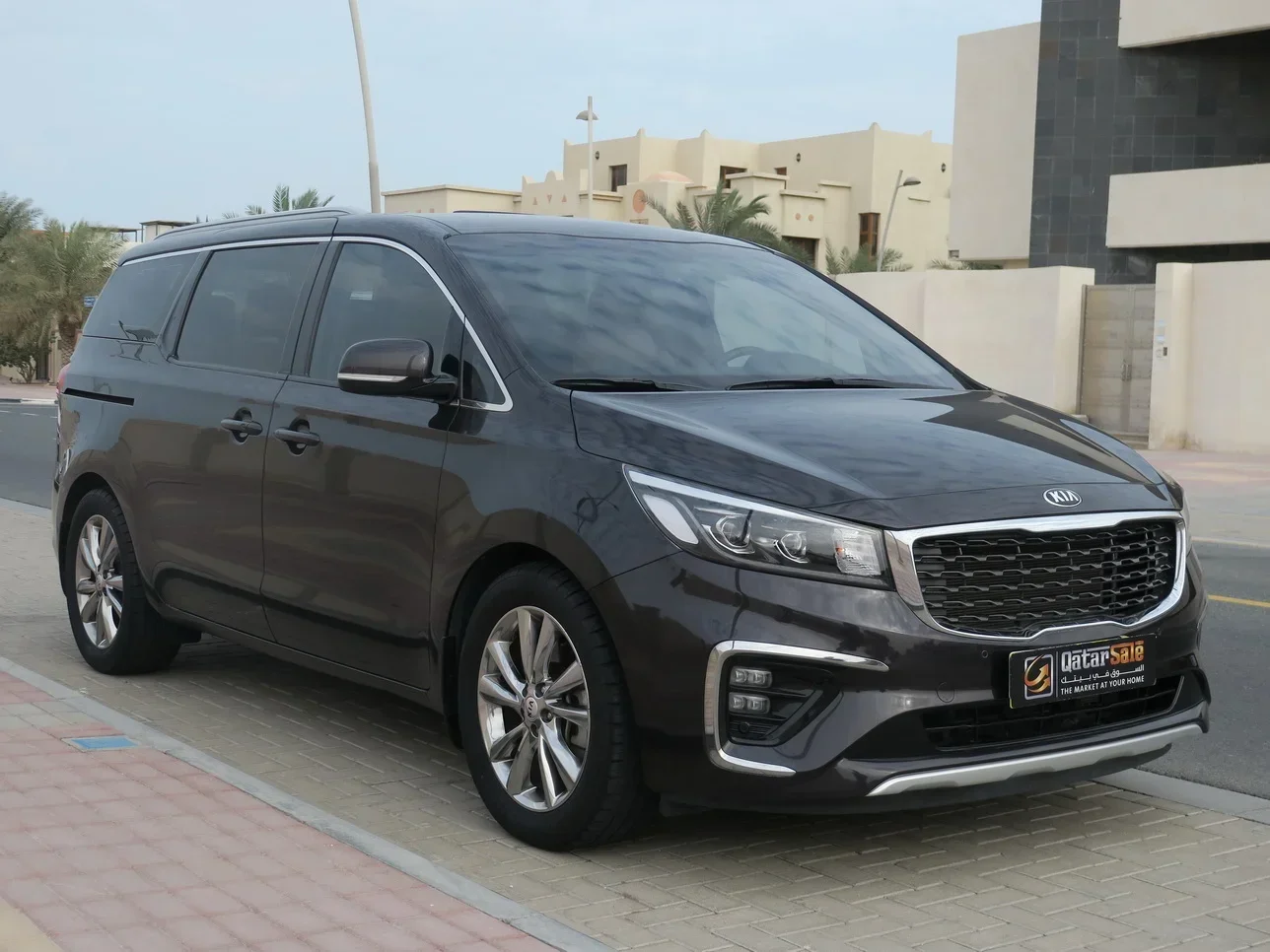 Kia  Carnival  2019  Automatic  38,000 Km  6 Cylinder  Front Wheel Drive (FWD)  Van / Bus  Brown