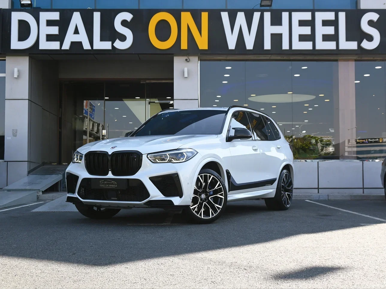 BMW  X-Series  X5 M Competition  2020  Automatic  129,000 Km  8 Cylinder  Four Wheel Drive (4WD)  SUV  White  With Warranty