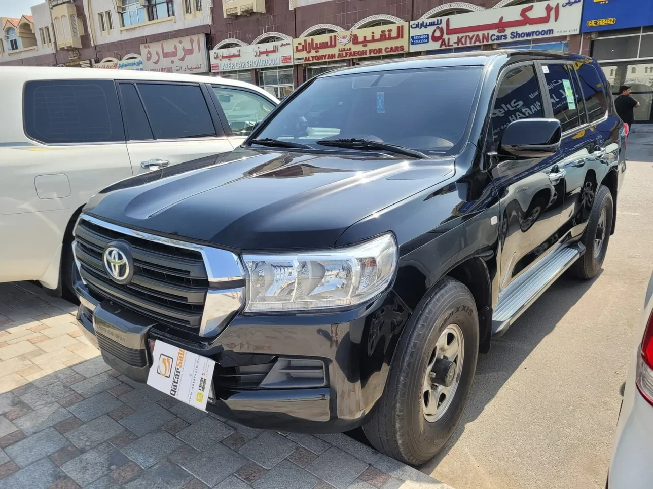 Toyota  Land Cruiser  G  2009  Automatic  346,000 Km  6 Cylinder  Four Wheel Drive (4WD)  SUV  Black