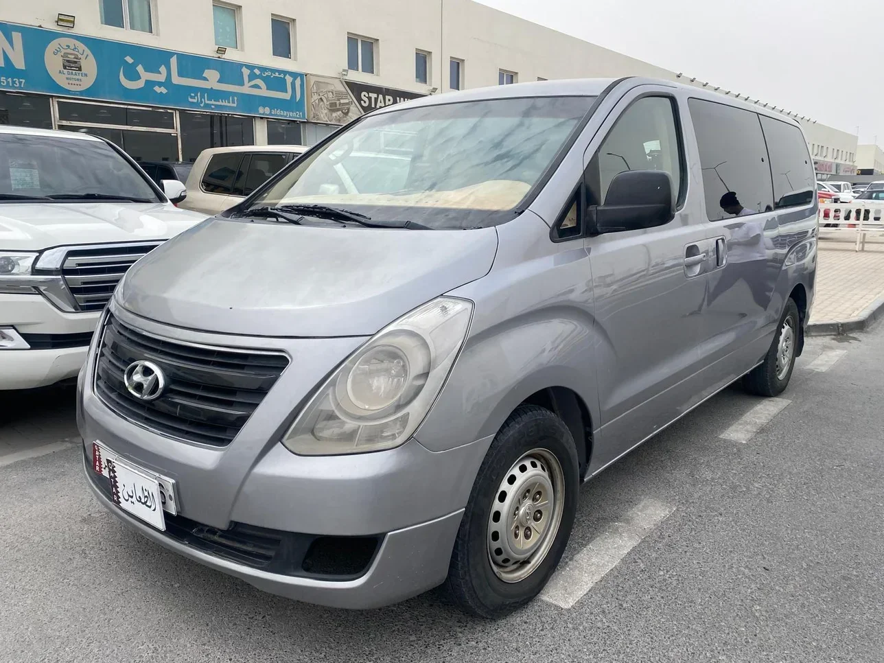 Hyundai  Van H1  2016  Automatic  192,000 Km  4 Cylinder  Rear Wheel Drive (RWD)  Van / Bus  Gray