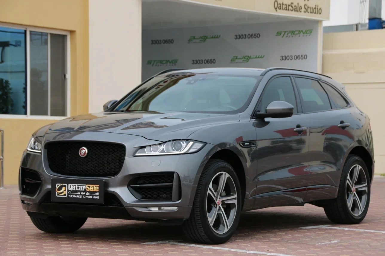 Jaguar  F-Pace  R Sport  2018  Automatic  62,000 Km  4 Cylinder  Four Wheel Drive (4WD)  SUV  Gray