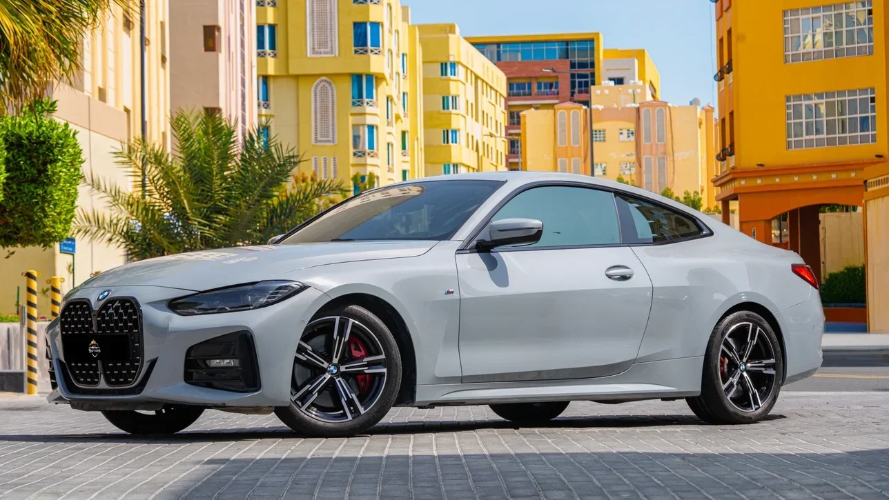 BMW  4-Series  420 I  2022  Automatic  41,000 Km  4 Cylinder  Rear Wheel Drive (RWD)  Sedan  Gray  With Warranty