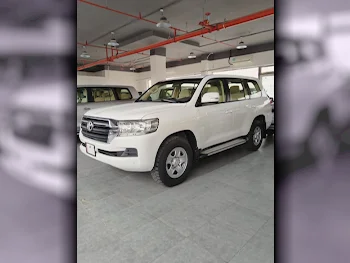 Toyota  Land Cruiser  G  2016  Automatic  250,000 Km  6 Cylinder  Four Wheel Drive (4WD)  SUV  White