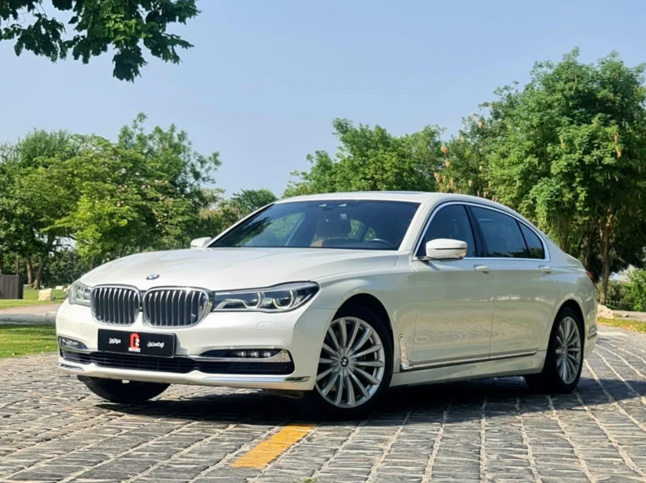 BMW  7-Series  730 Li  2017  Automatic  79,000 Km  4 Cylinder  Rear Wheel Drive (RWD)  Sedan  White