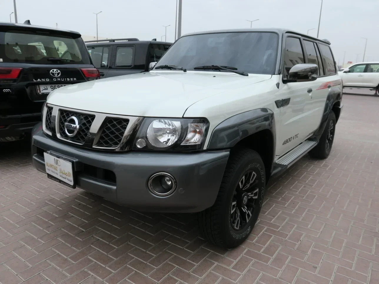 Nissan  Patrol  Super Safari  2024  Manual  700 Km  6 Cylinder  Four Wheel Drive (4WD)  SUV  White  With Warranty