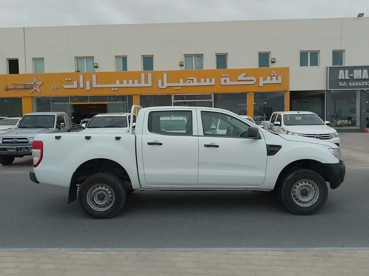 Ford  Ranger  2015  Manual  121,000 Km  4 Cylinder  Four Wheel Drive (4WD)  Pick Up  White