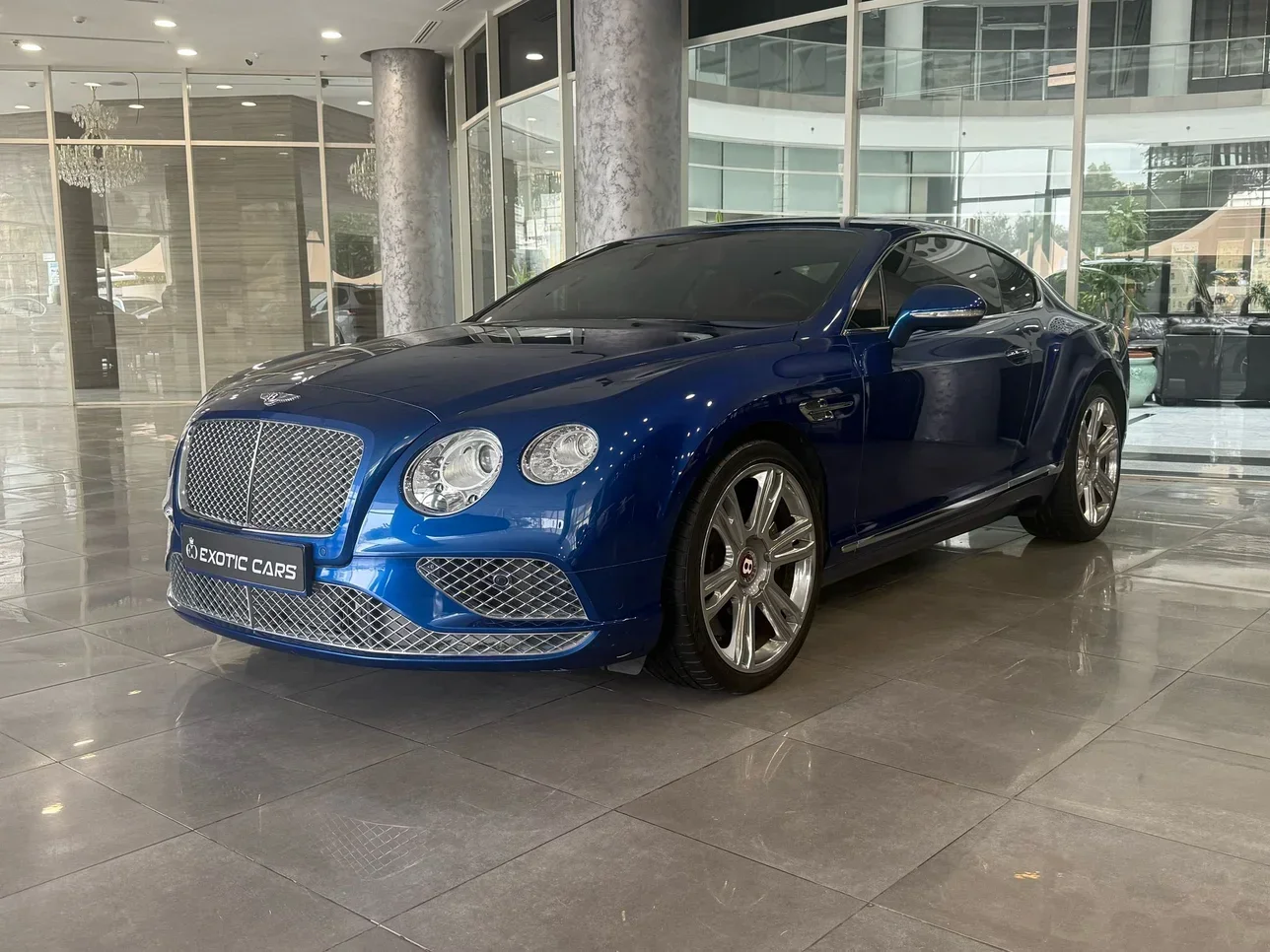 Bentley  Continental  GT  2016  Automatic  65,000 Km  12 Cylinder  All Wheel Drive (AWD)  Coupe / Sport  Blue