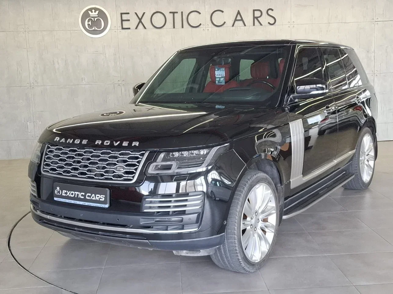 Land Rover  Range Rover  Vogue  Autobiography  2020  Automatic  70,000 Km  8 Cylinder  Four Wheel Drive (4WD)  SUV  Black