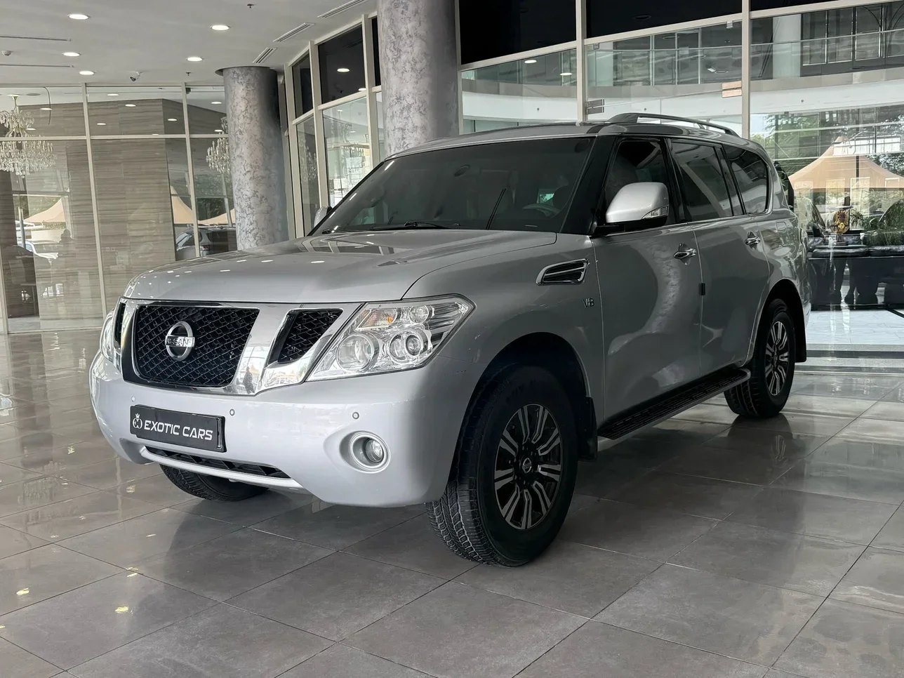 Nissan  Patrol  SE  2013  Automatic  150,000 Km  8 Cylinder  Four Wheel Drive (4WD)  SUV  Silver