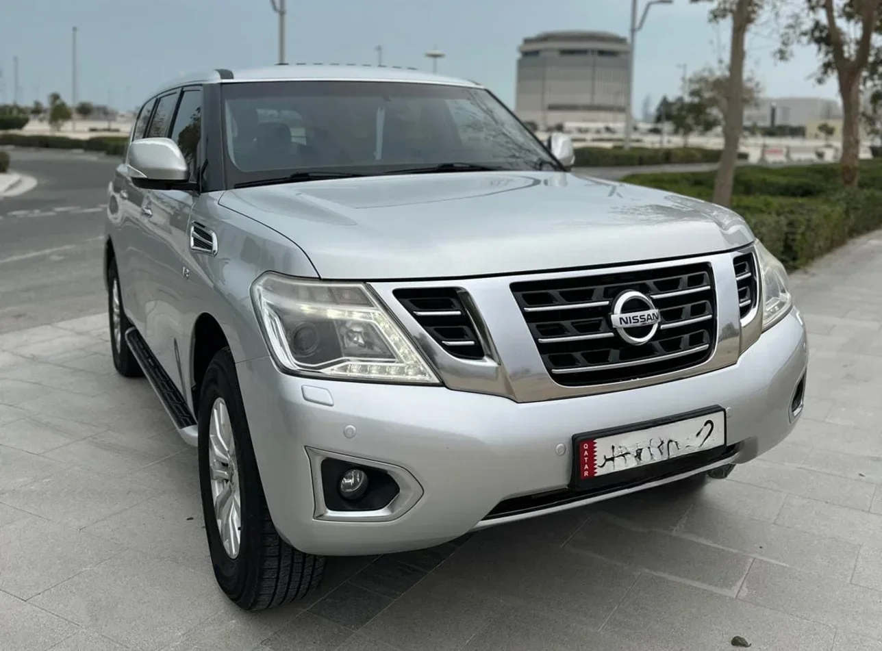 Nissan  Patrol  SE  2016  Automatic  182,000 Km  8 Cylinder  Four Wheel Drive (4WD)  SUV  Silver