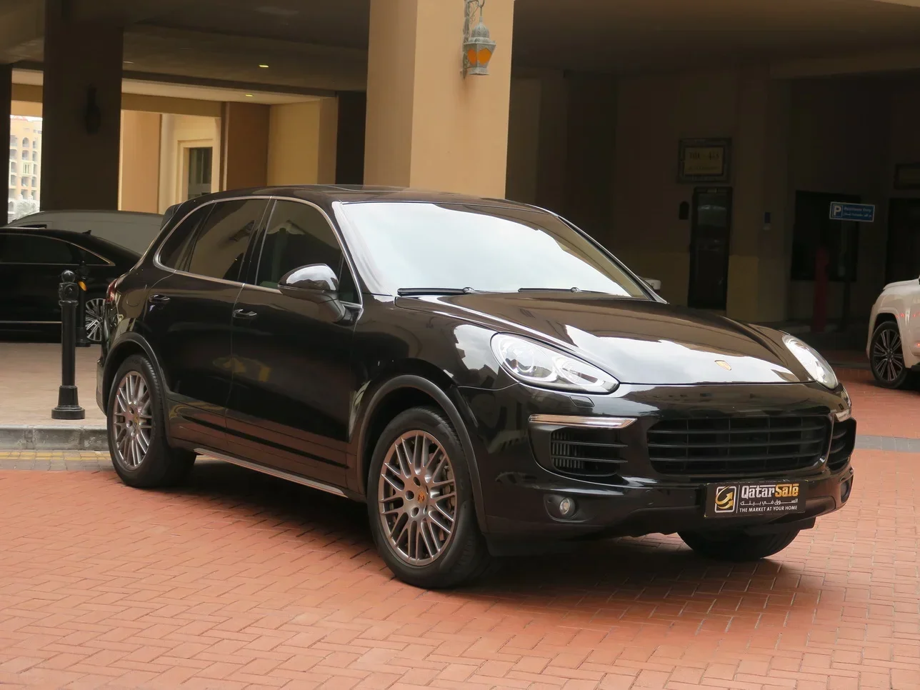 Porsche  Cayenne  S  2015  Automatic  74,000 Km  6 Cylinder  Four Wheel Drive (4WD)  SUV  Black