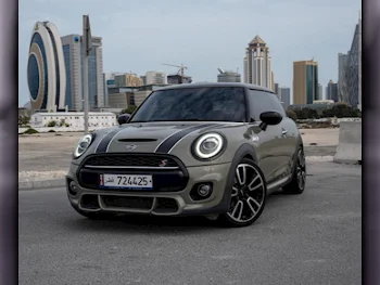 Mini  Cooper  S  2020  Automatic  50,000 Km  4 Cylinder  Front Wheel Drive (FWD)  Hatchback  Gray