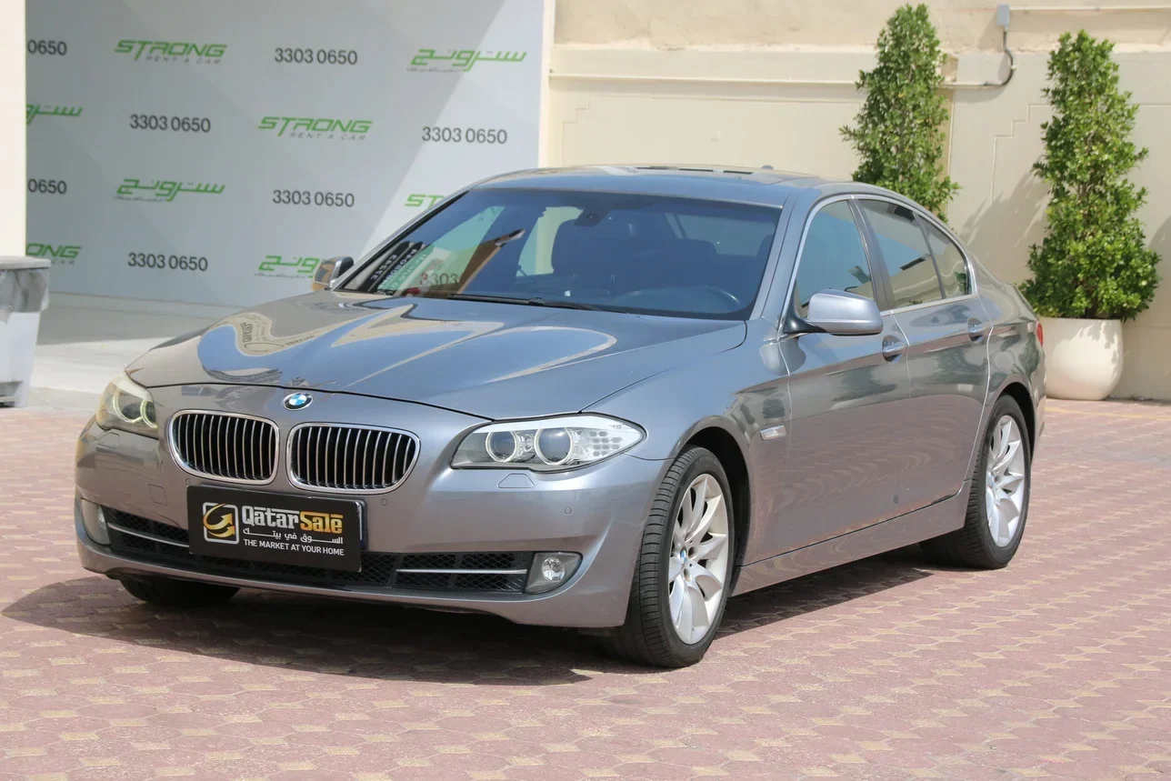 BMW  5-Series  535i  2011  Automatic  143,000 Km  6 Cylinder  Rear Wheel Drive (RWD)  Sedan  Gray