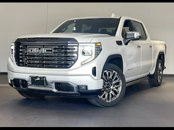 GMC  Sierra  Denali Ultimate  2024  Automatic  9,900 Km  8 Cylinder  Four Wheel Drive (4WD)  Pick Up  White  With Warranty