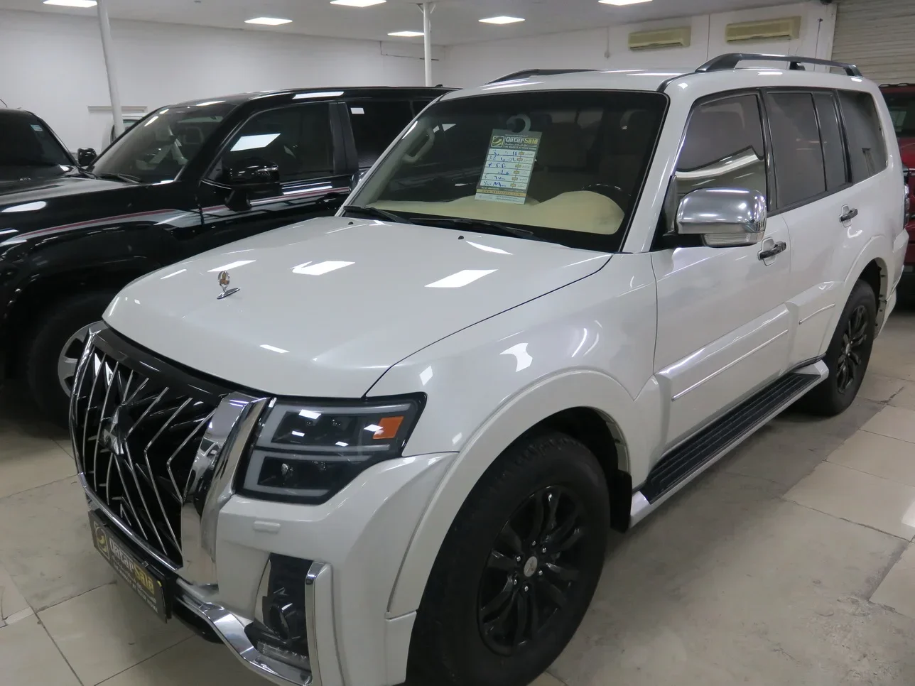 Mitsubishi  Pajero  2020  Automatic  67,000 Km  6 Cylinder  Four Wheel Drive (4WD)  SUV  White