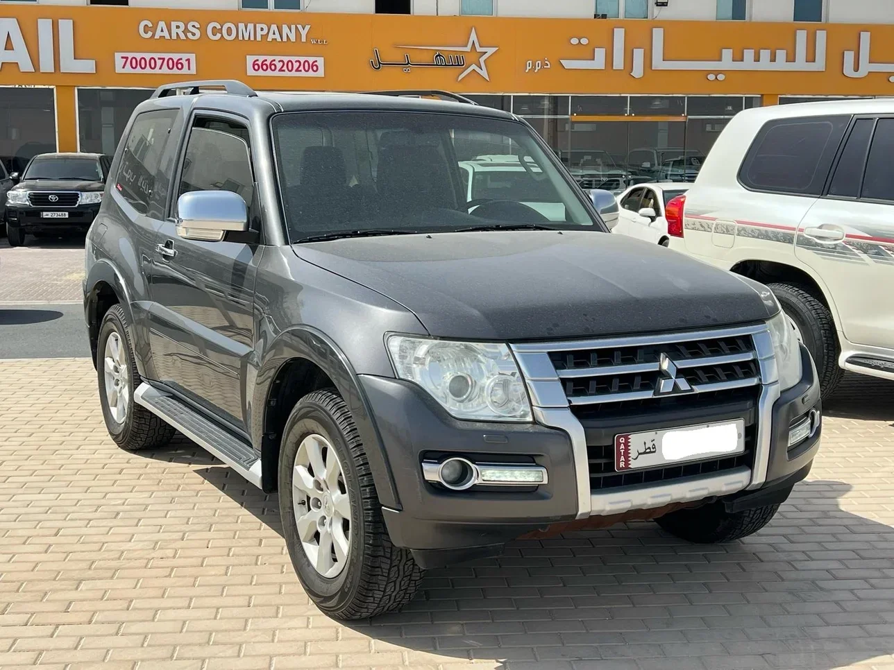 Mitsubishi  Pajero  GLS  2017  Automatic  170,000 Km  6 Cylinder  Four Wheel Drive (4WD)  SUV  Gray