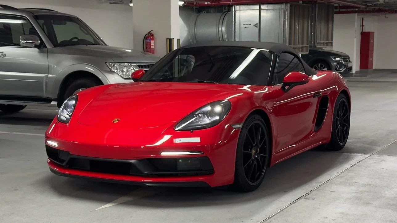 Porsche  Boxster  GTS  2023  Automatic  2,000 Km  6 Cylinder  Rear Wheel Drive (RWD)  Coupe / Sport  Red  With Warranty