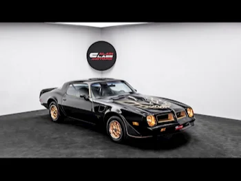 Pontiac  Firebird  Trans AM  1976  Automatic  49,866 Km  8 Cylinder  Rear Wheel Drive (RWD)  Coupe / Sport  Black