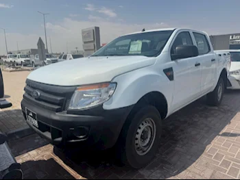 Ford  Pickup  2016  Manual  112,000 Km  4 Cylinder  Front Wheel Drive (FWD)  Pick Up  White