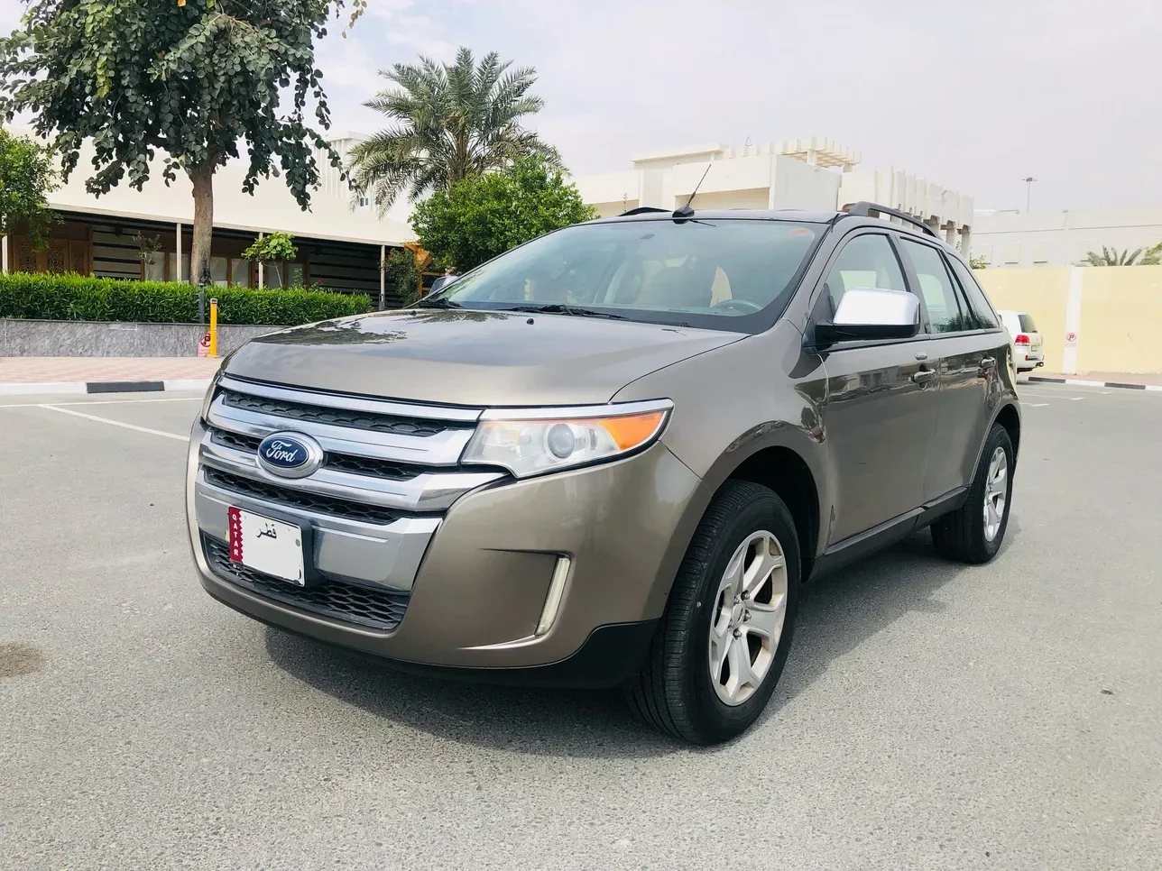 Ford  Edge  2014  Automatic  240,000 Km  6 Cylinder  All Wheel Drive (AWD)  SUV  Brown