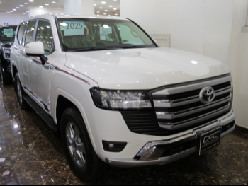 Toyota  Land Cruiser  GXR  2025  Automatic  0 Km  6 Cylinder  Four Wheel Drive (4WD)  SUV  White  With Warranty