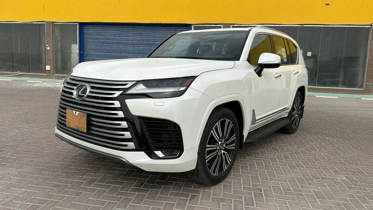 Lexus  LX  600  2023  Automatic  0 Km  6 Cylinder  Four Wheel Drive (4WD)  SUV  White  With Warranty