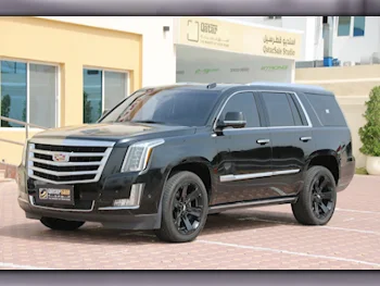 Cadillac  Escalade  Platinum  2018  Automatic  72,000 Km  8 Cylinder  Four Wheel Drive (4WD)  SUV  Black