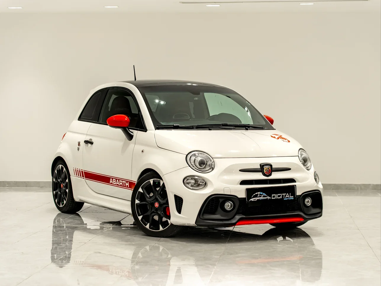 Fiat  500  Abarth  2019  Automatic  104,000 Km  4 Cylinder  Front Wheel Drive (FWD)  Hatchback  White