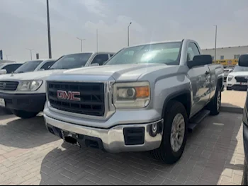 GMC  Sierra  1500  2014  Automatic  131,000 Km  6 Cylinder  Rear Wheel Drive (RWD)  Pick Up  Silver