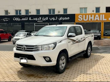 Toyota  Hilux  2017  Manual  45,000 Km  4 Cylinder  Four Wheel Drive (4WD)  Pick Up  White