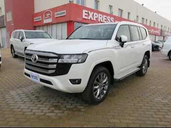 Toyota  Land Cruiser  GXR  2024  Automatic  0 Km  6 Cylinder  Four Wheel Drive (4WD)  SUV  White  With Warranty