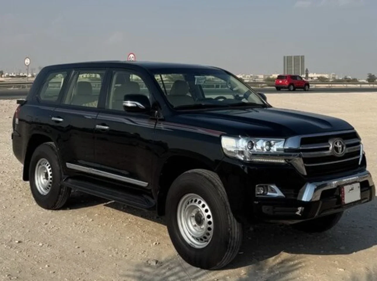 Toyota  Land Cruiser  GXR  2020  Automatic  67,000 Km  8 Cylinder  Four Wheel Drive (4WD)  SUV  Black  With Warranty