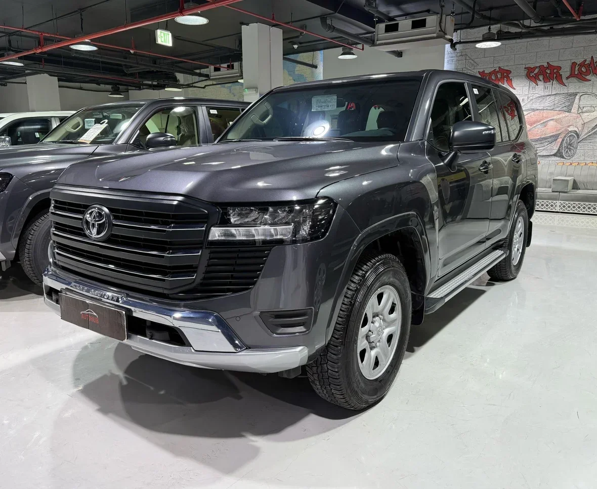 Toyota  Land Cruiser  GX  2024  Automatic  6,000 Km  6 Cylinder  Four Wheel Drive (4WD)  SUV  Gray  With Warranty