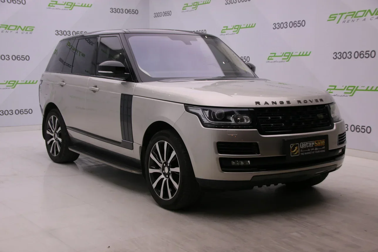 Land Rover  Range Rover  Vogue  2016  Automatic  102,000 Km  8 Cylinder  Four Wheel Drive (4WD)  SUV  Gold