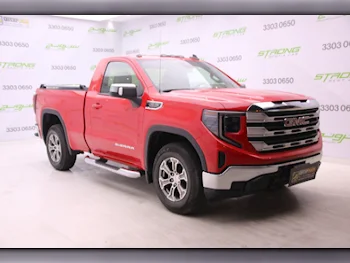 GMC  Sierra  1500  2022  Automatic  130,000 Km  8 Cylinder  Four Wheel Drive (4WD)  Pick Up  Red