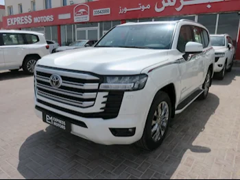 Toyota  Land Cruiser  GXR Twin Turbo  2024  Automatic  0 Km  6 Cylinder  Four Wheel Drive (4WD)  SUV  White  With Warranty