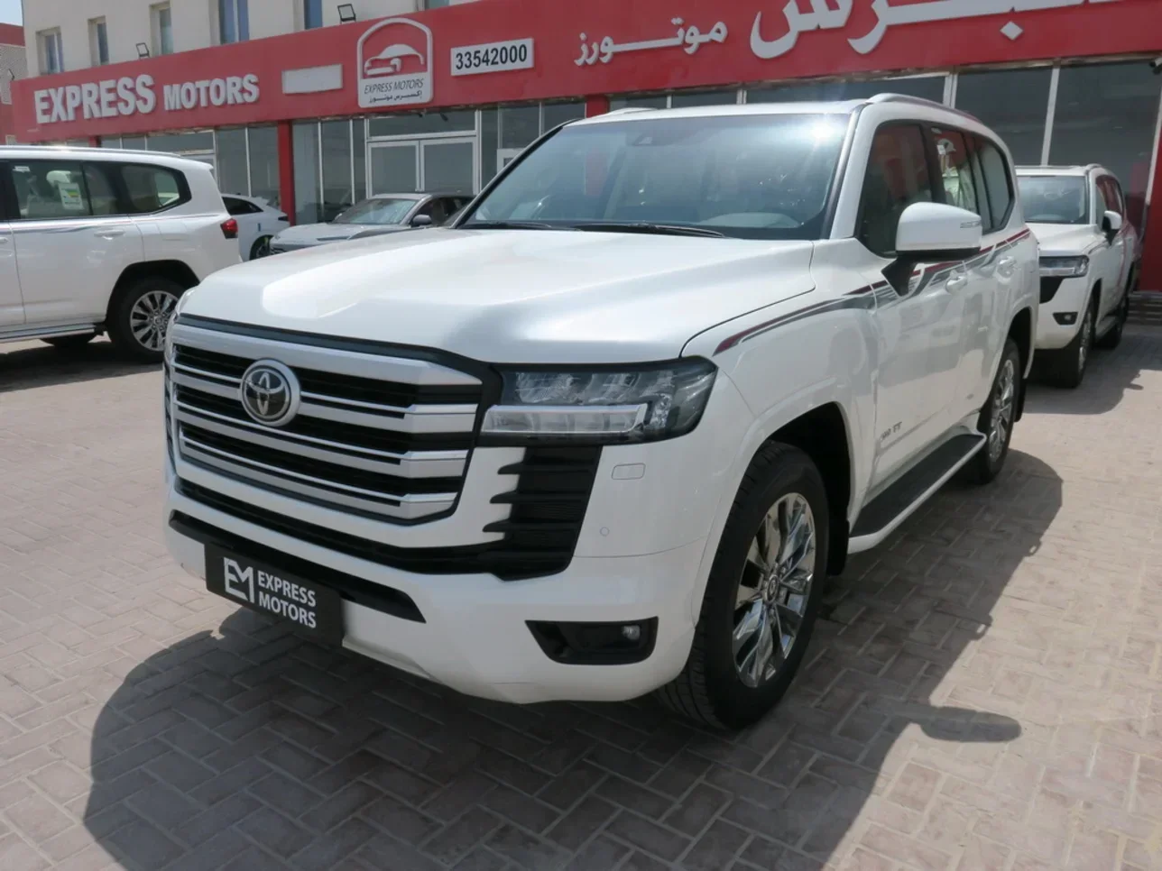 Toyota  Land Cruiser  GXR Twin Turbo  2024  Automatic  0 Km  6 Cylinder  Four Wheel Drive (4WD)  SUV  White  With Warranty