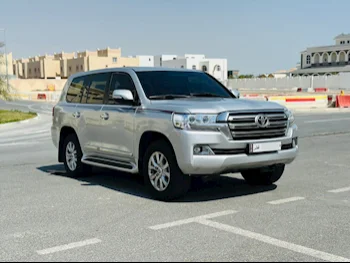 Toyota  Land Cruiser  GX  2008  Automatic  454,000 Km  6 Cylinder  Four Wheel Drive (4WD)  SUV  Silver